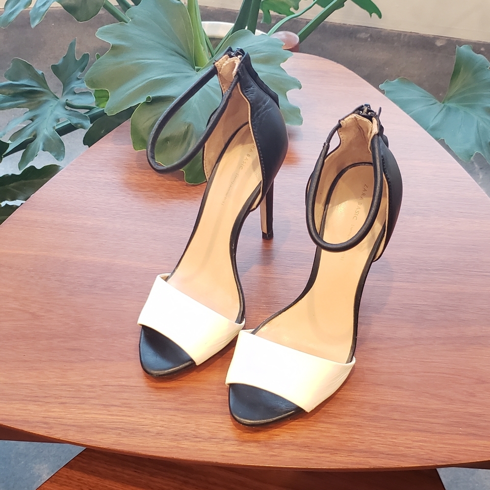 Zara Basic Black/White Heeled Sandals